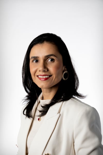 Mariana Macedo Rocha Analista de Valores Mobiliários Mariana Macedo Rocha Analista de Valores Mobiliários